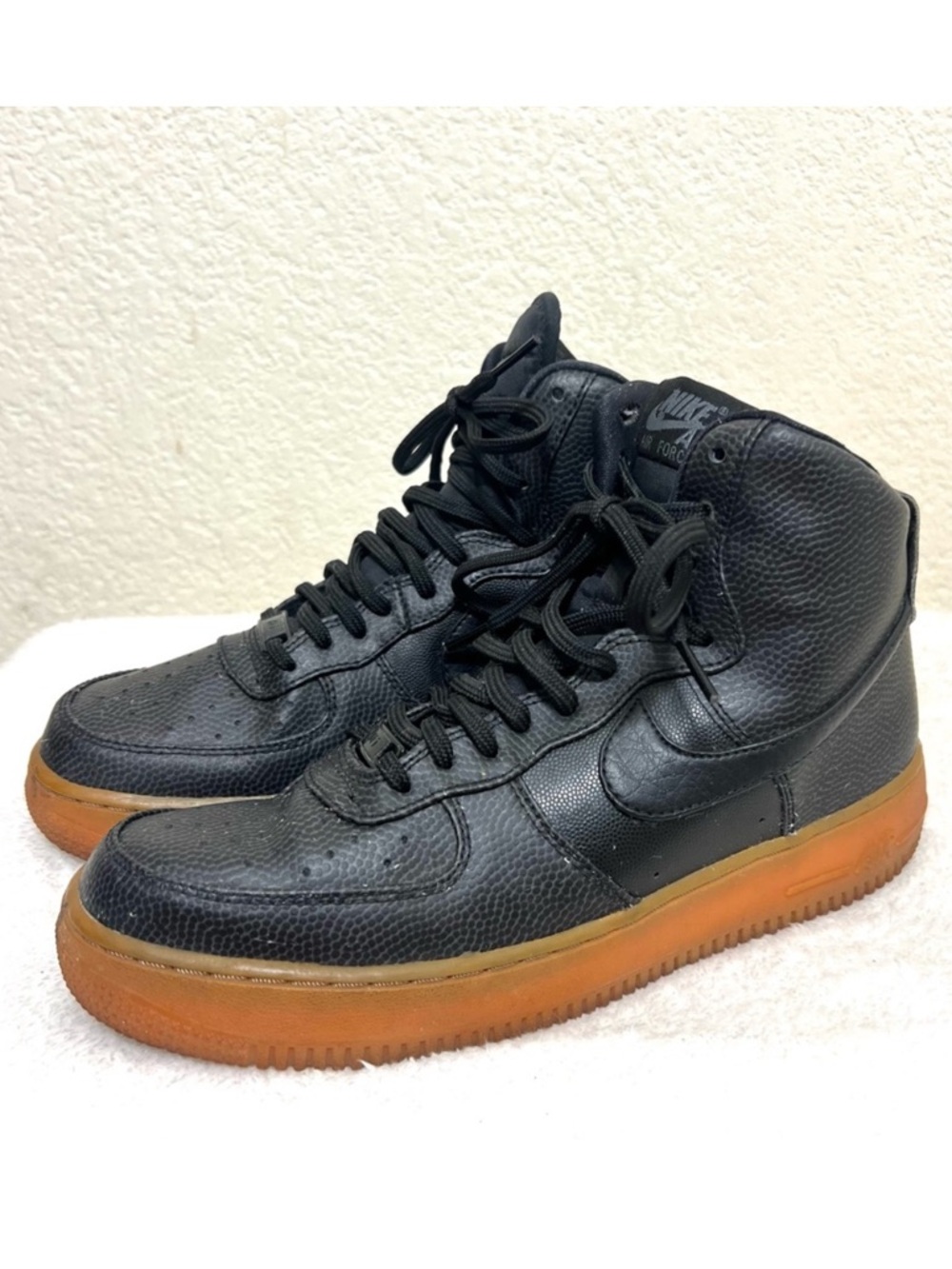 Nike Women’s Air Force 1 Hi SE Black Gum Size 9 860544-002